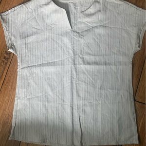 Women’s dress shirt